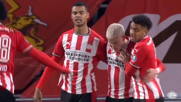 Max and Gotze score in 3-0 win vs Willem II